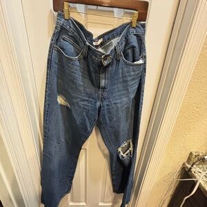 Like New Levi’s ‘94 Baggy Boot Cut Size 31 medium wash distressed jeans